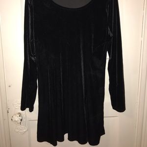 Long sleeve Velvet skater dress!